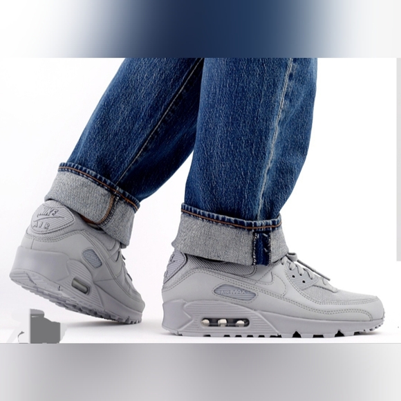 Nike Air Max 90 Sneakers Unisex Wolf Gray M 6.5/ W 8 NEW - Picture 5 of 16